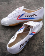 濒临绝境的飞跃鞋 在国外商标被法国人抢注 如今