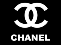 千元“香奈儿”仅售百元 涉嫌假冒名牌的商品