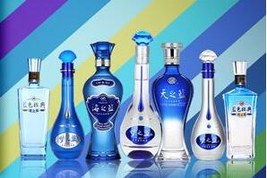 因伪造授权文件销售商标侵权假酒， 销售平台摊