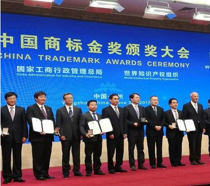 匹克已在全球185个国家注册商标 他们是这样展示