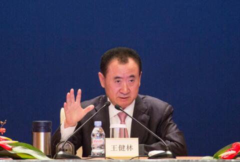 王健林抛售资产套现数百亿，万达靠中国商标谋