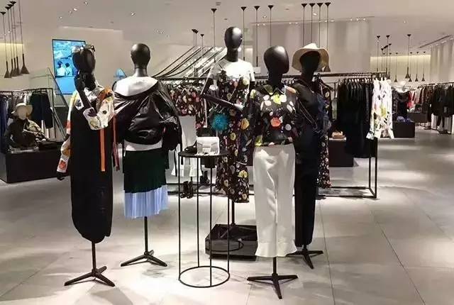 UR明年将在伦敦开店 奋起直追Zara、H&M等快时尚品牌