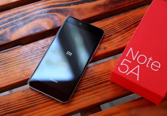 小米再惹专利侵权!新机“一卡三槽”竟已是专利! 小米再惹专利侵权!新机“一卡三槽”竟已是专利!