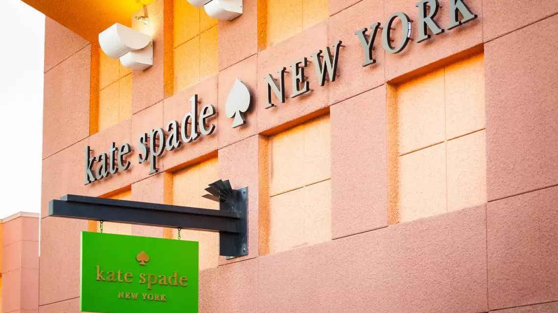 建立一个高端奢侈时装品牌的过程